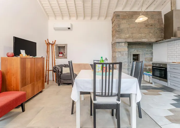 Casas Do Forneiro - T1 Casa de Férias Nordeste (Azores)